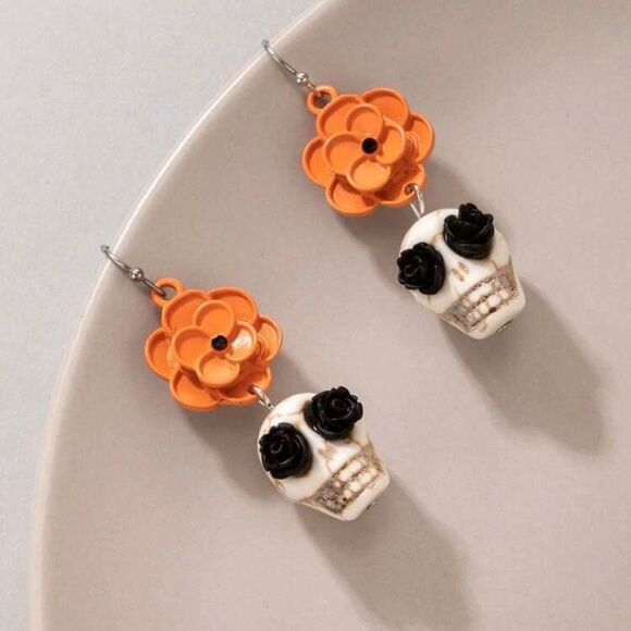 Gothcore Funky Flower Catrina Sugar Skull Dangle Earrings - Picture 4 of 7